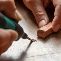 VONROC Repair Kit For Laminate & Wood – Incl. 11 Mixable Colours And Batteries 8 VONROC Repair Kit For Laminate & Wood – Incl. 11 Mixable Colours And Batteries -Floor Store 39291924 4